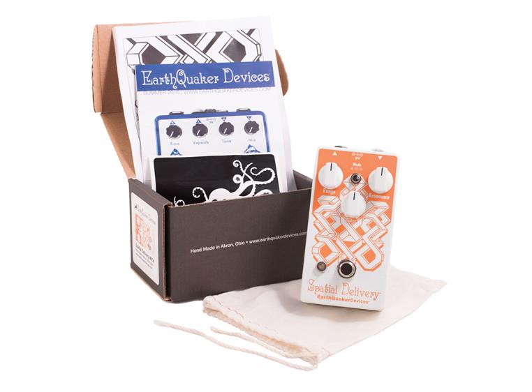 EarthQuaker devices Spatial Delivery V2 Envelope Filter with Sample & Hold
