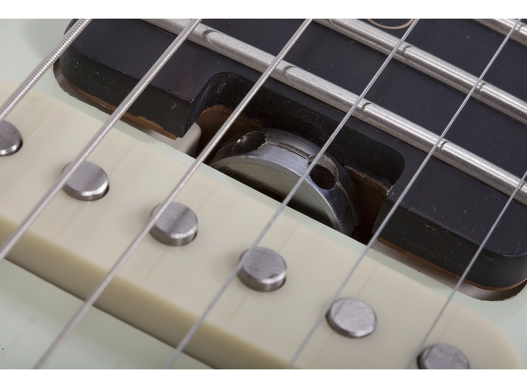 Schecter Nick Johnston Traditional H/S/S Atomic Snow 