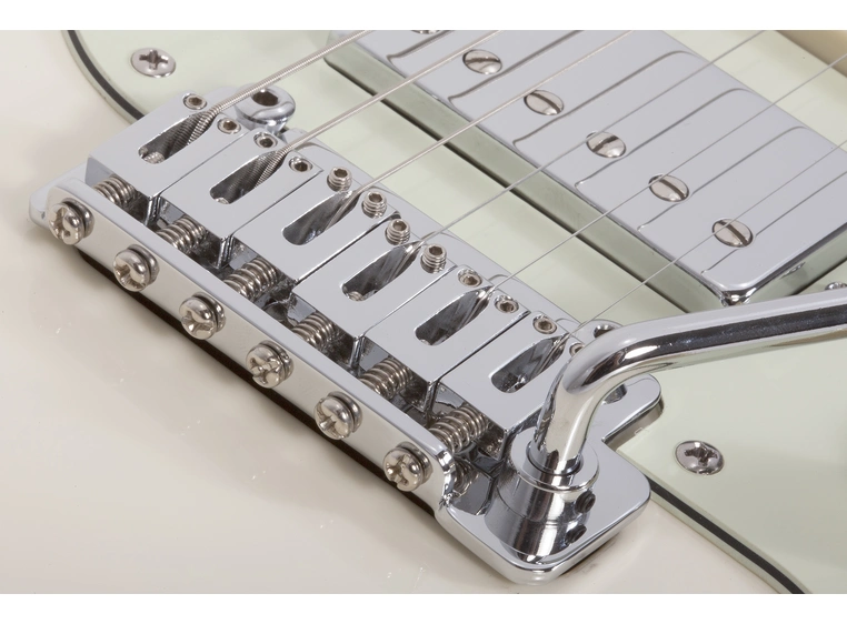 Schecter Nick Johnston Traditional H/S/S Atomic Snow 