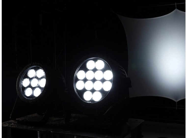 Eurolite LED IP PAR 7x8W QCL spot 