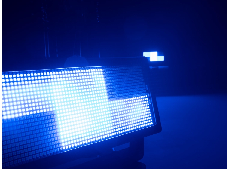 Eurolite Multiflood Pro IP SMD RGBW Strobe/Wash 
