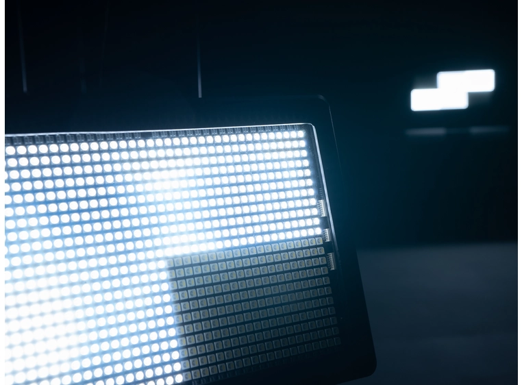 Eurolite Multiflood Pro IP SMD RGBW Strobe/Wash 