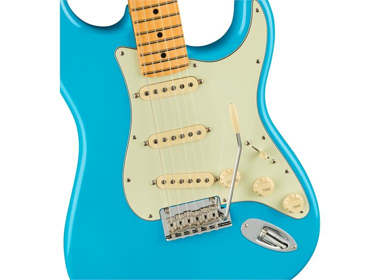 Fender Am Pro II Stratocaster Miami Blue, Maple Fingerboard