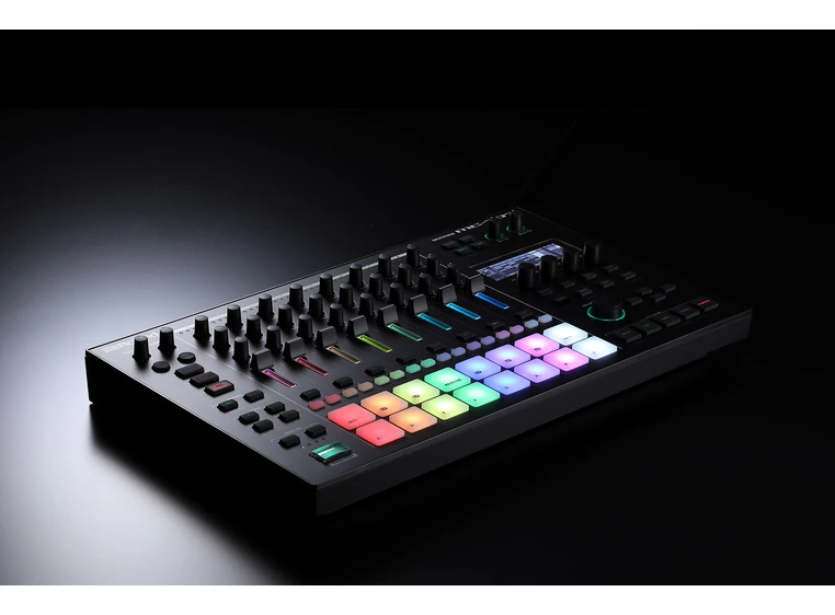 Roland MC-707 GROOVEBOX Music Workstation 