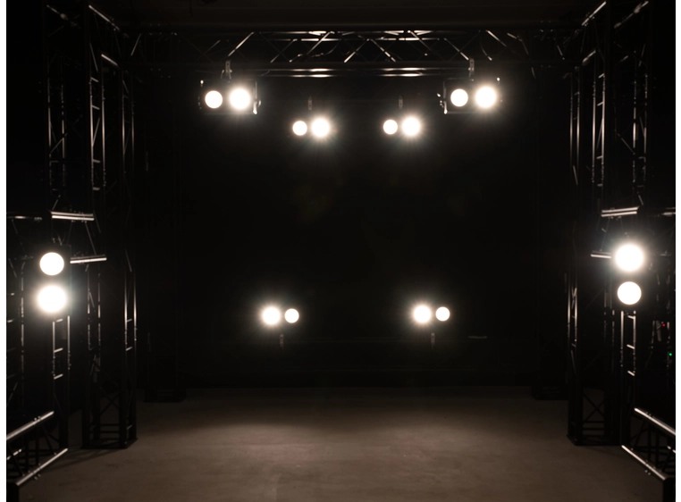 Eurolite Audience Blinder 2x100W LED COB WW 