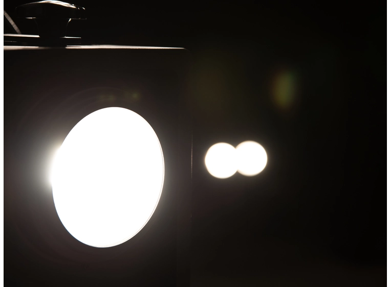 Eurolite Audience Blinder 2x100W LED COB WW 