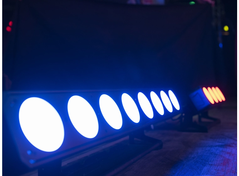 Eurolite LED PMB-8 COB QCL 30W Bar 