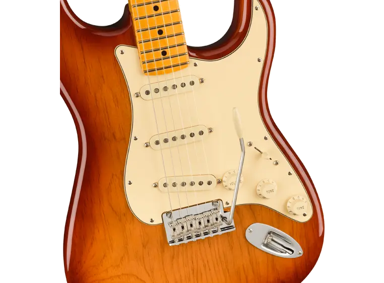 Fender Am Pro II Stratocaster Sienna Sunburst, Maple Fingerboard 