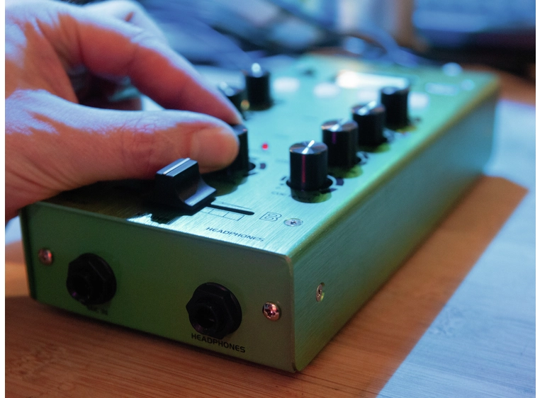 Omnitronic GNOME-202P Mini Mixer green 