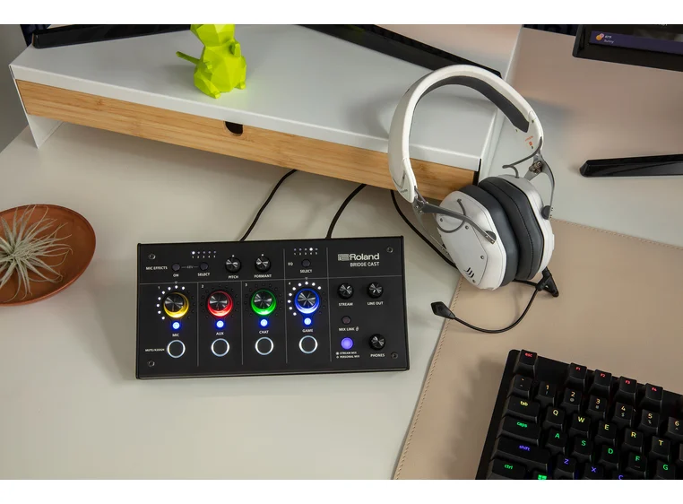 Roland Bridge Cast streaming mixer 