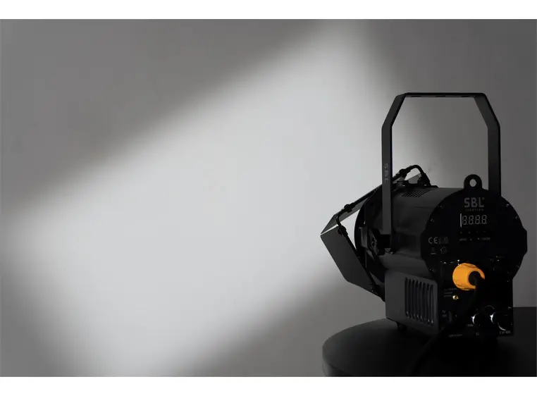 SBL Mini 50TW Fresnell, sort 2 x 50W, 2700 - 6500K, CRI 95, 5-pin XLR 