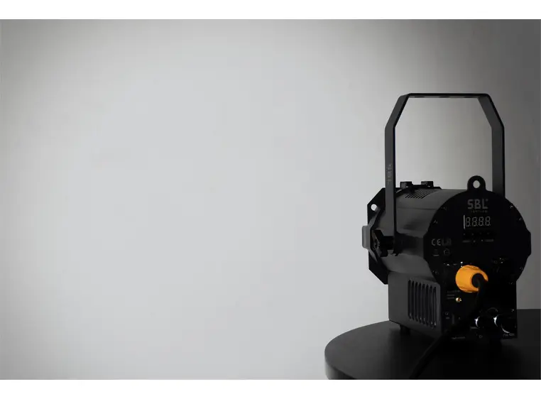 SBL Mini 50TW Fresnell, sort 2 x 50W, 2700 - 6500K, CRI 95, 5-pin XLR 