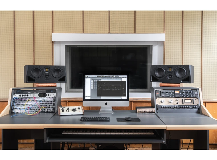 ADAM Audio A77H Active Monitor 2x7" woofer 