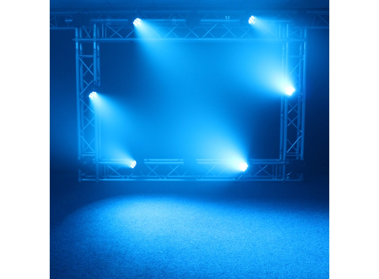 Equinox Fusion 120 Zoom MKII Wash 7 x 12W RGBW Wash. Sort finish 