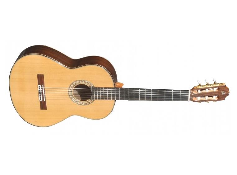 Admira A20 Klassisk gitar Solid Cedar top.