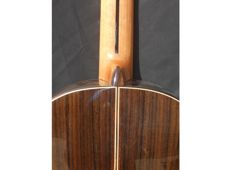 Admira A20 Klassisk gitar Solid Cedar top. 