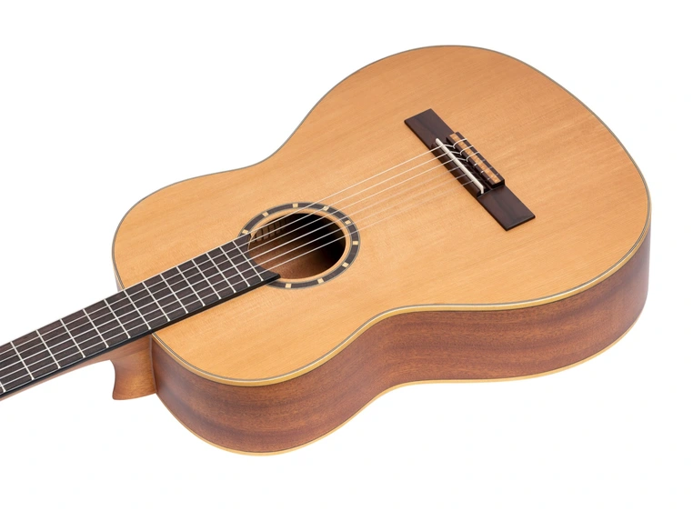 Ortega R122SN-L Klassisk gitar 4/4 Størrelse, Slim neck, Lefthand 