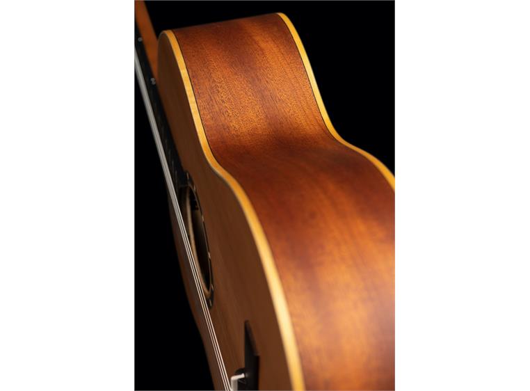 Ortega R122SN-L Klassisk gitar 4/4 Størrelse, Slim neck, Lefthand