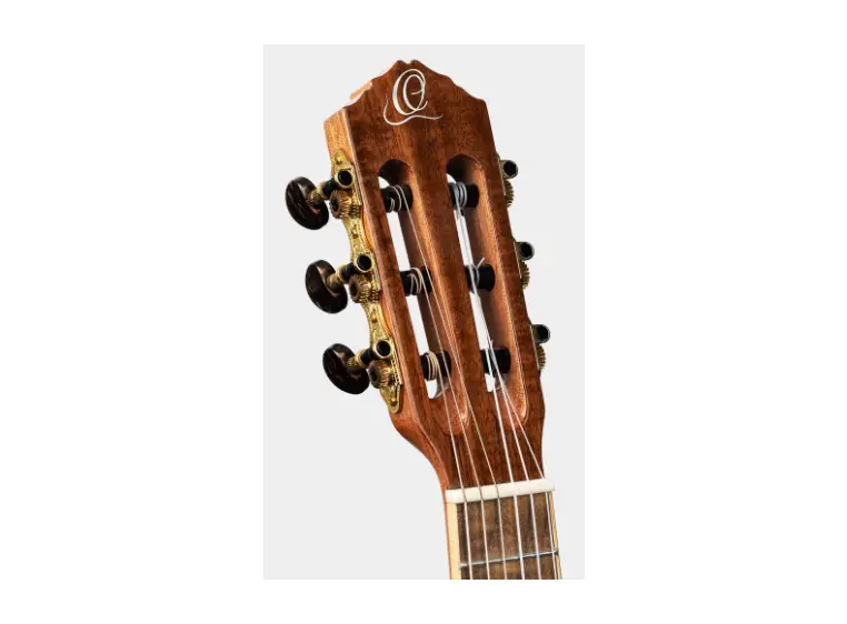 Ortega RGLE18ACA Guitarlele Mikrofon & gigbag, all Acacia, solid top 
