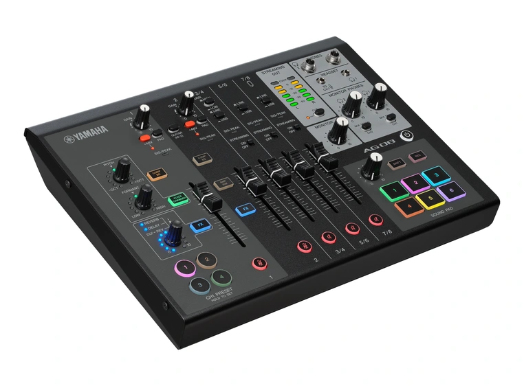 Yamaha AG08 Sort Alt-i-ett streamingmikser 