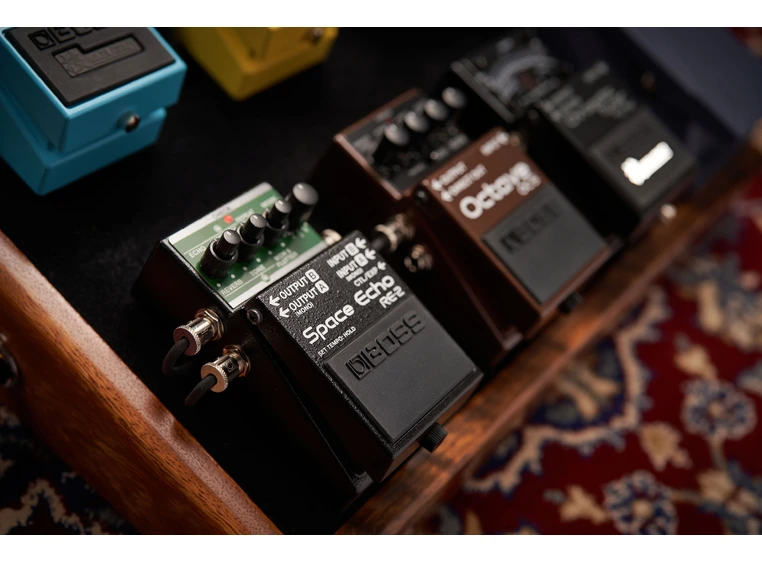 Boss RE-2 Space Echo digital delay 