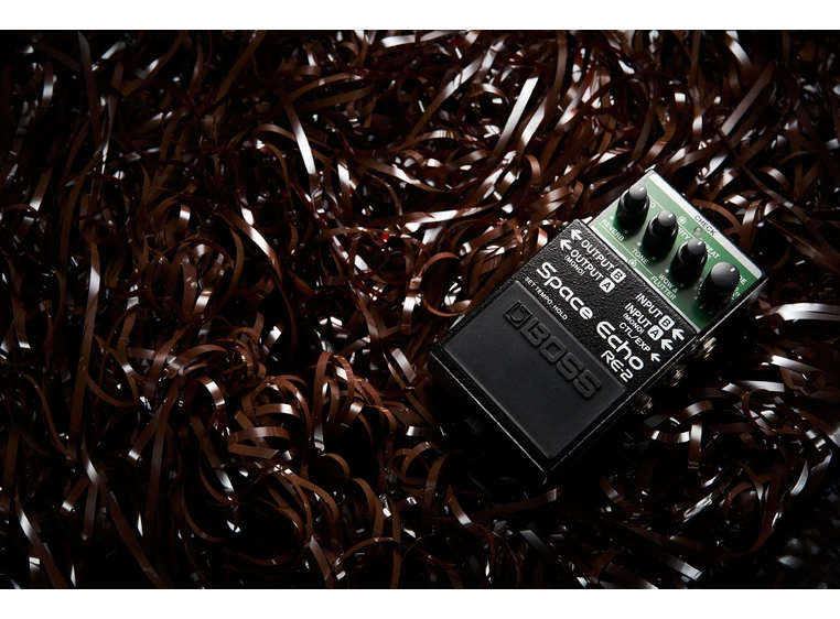 Boss RE-2 Space Echo digital delay 