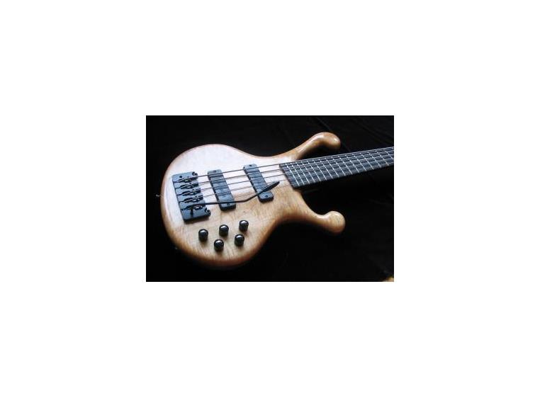Hipshot 5-String Bass Tremolo .750" / 19 mm Spacing - Black