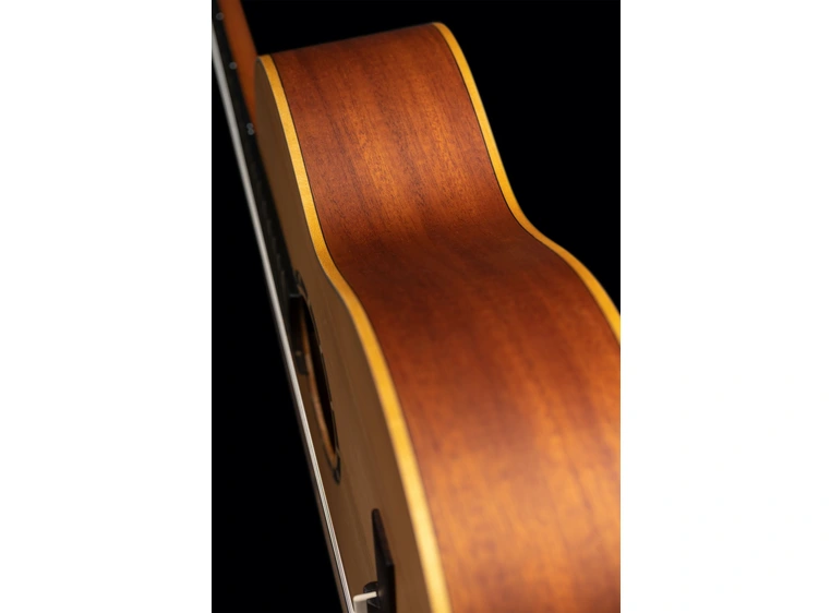 Ortega R131SN-L Klassisk gitar 4/4 Størrelse, Slim neck, Lefthand 