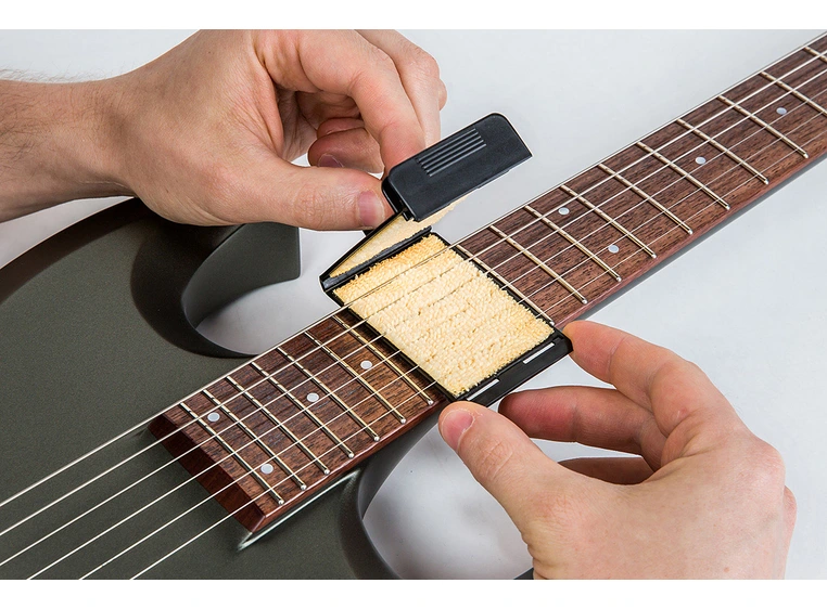 RockCare StringJet 64 - String Cleaner (6-String Guitar & 4-String Bass) 