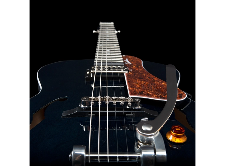 Godin 5th Avenue - Nightclub Indigo Blue 