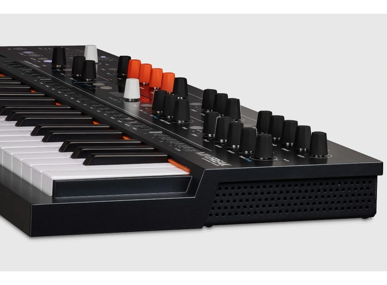 Arturia MiniFreak Hybrid Synthesizer 