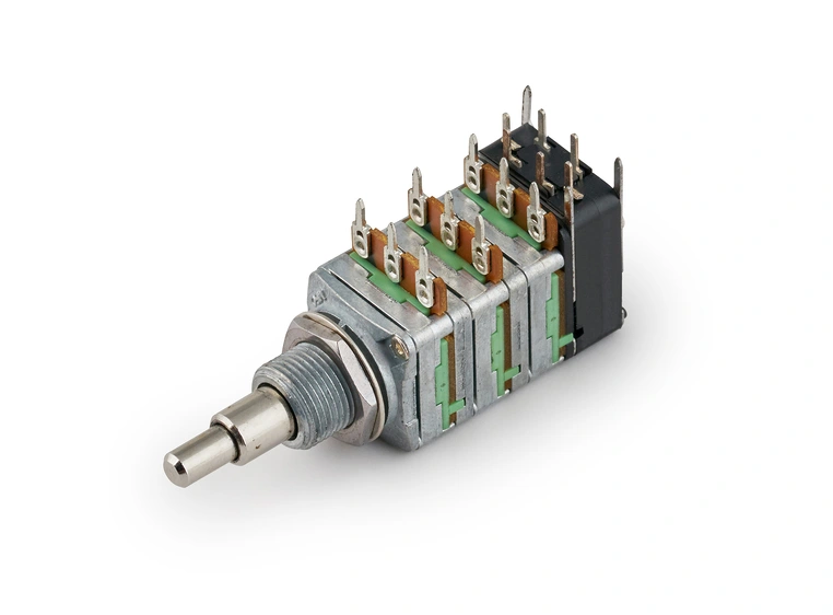 MEC Mono + Stereo Stacked Potentiometer B500K / (05A220K / 05C220K)/cc, P/P 