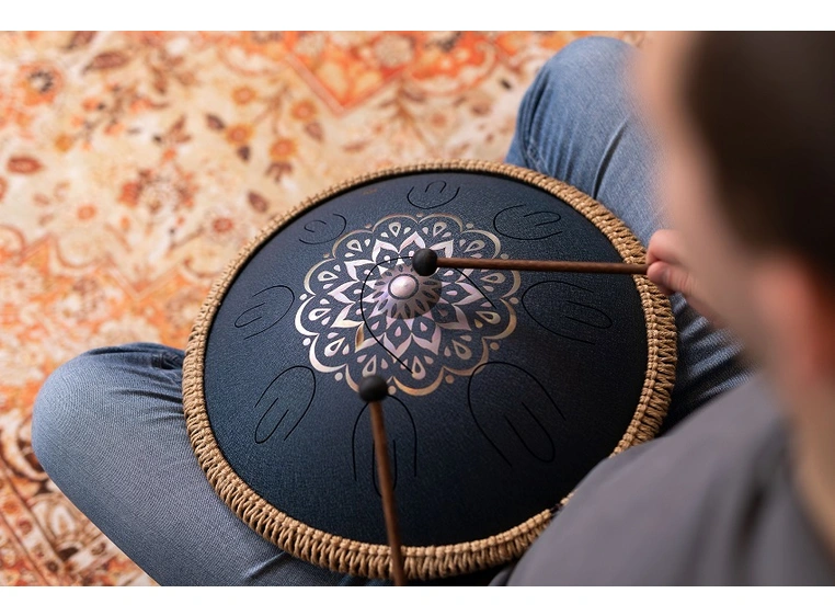 Meinl OSTD2NBE Octave Steel Tongue Drum D Amara, Engraved Floral, Navy Blue 