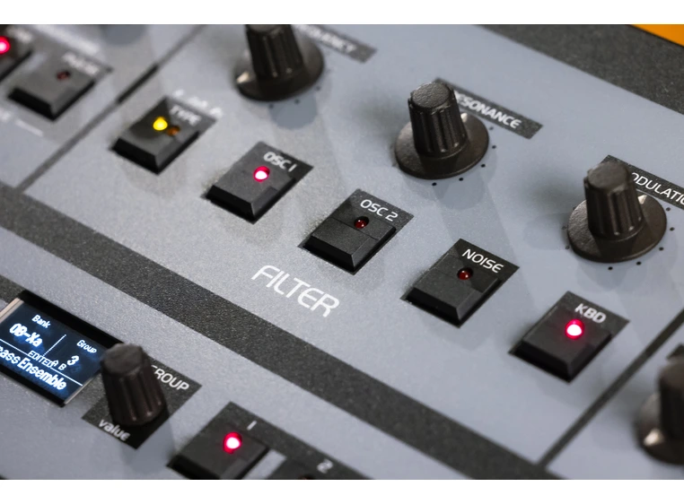 Oberheim OB-X8 Analog Synth 