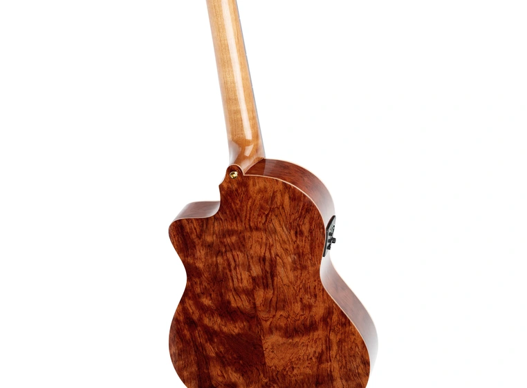 Ortega RCE180GT Klassisk gitar 4/4 Størrelse m.pickup, Thin body, bag 