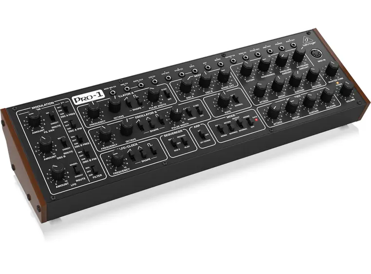 Behringer Pro-1 Analog Synthesizer * *Kunderetur 