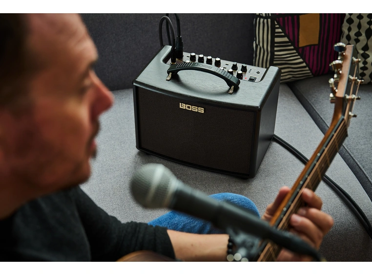 Boss AC-22LX akustisk forsterker 