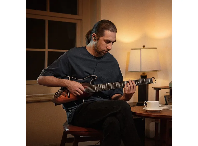 Donner HUSH-I silent stålstrengsgitar sunburst 