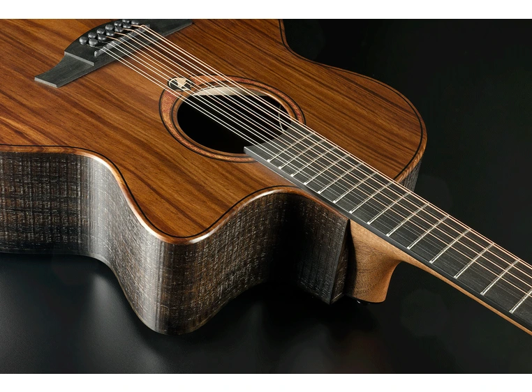 LAG SAUVAGE-J12CE Sauvage Jumbo 12 Stri Cutaway Acoustic-Electric 