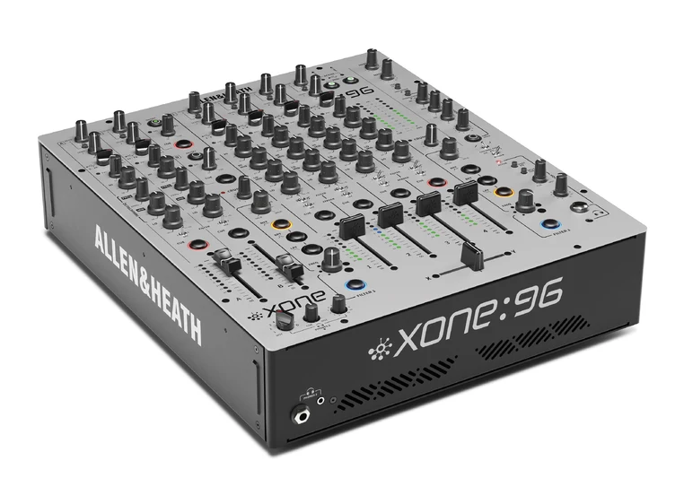 Allen & Heath XONE 96 Club & DJ mixer /  soundcard 