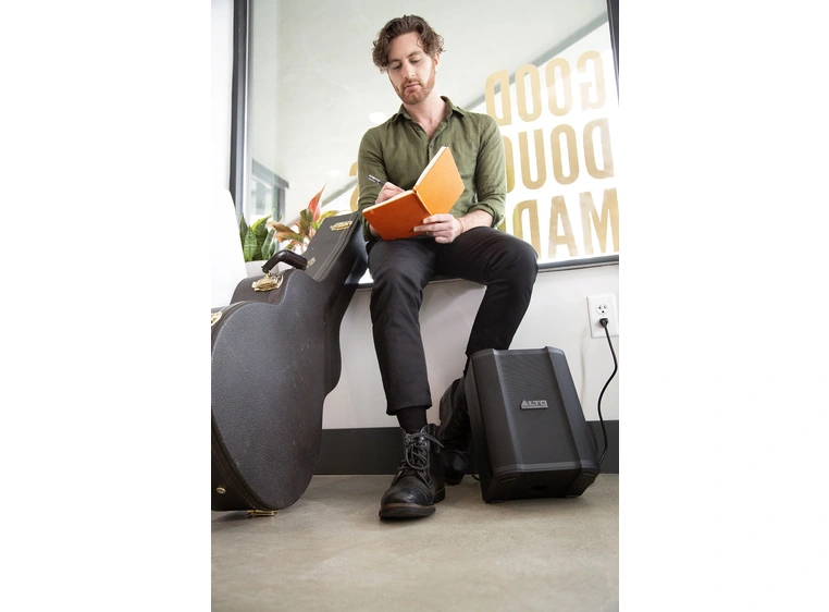 Alto Professional Busker Batteridrevet PA 