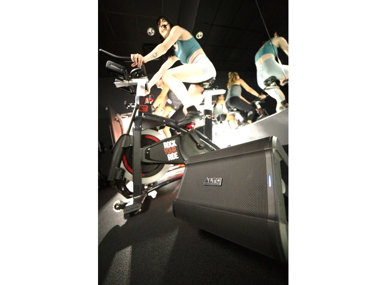 Alto Professional Busker Batteridrevet PA 