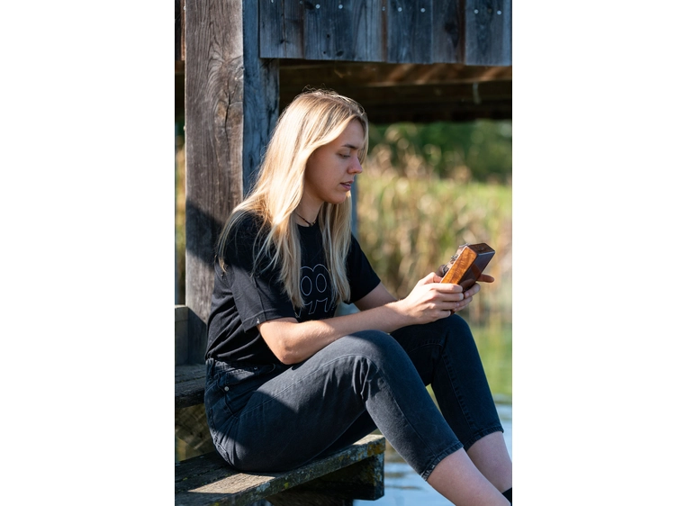 Meinl KA17CR Kalimba Sound Hole Design Coral Reef 