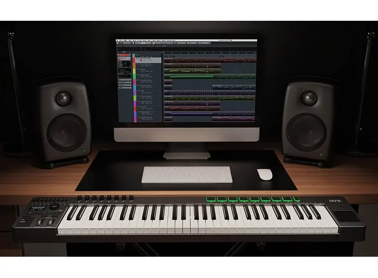 Nux NTK-61 midi keyboard 