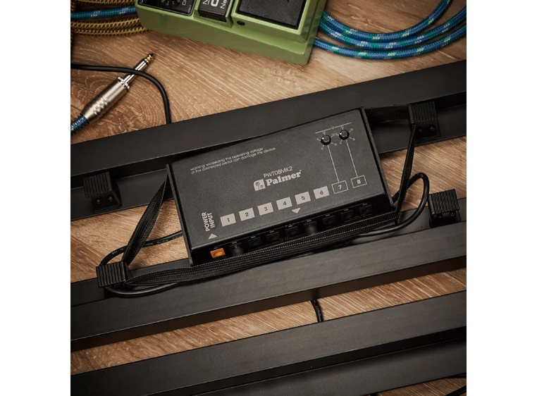 Palmer PWT 08 MK2 8-Outlet Pedalboard Power Supply 