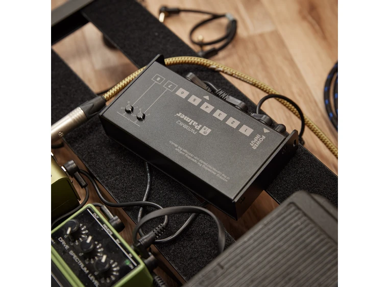 Palmer PWT 08 MK2 8-Outlet Pedalboard Power Supply 
