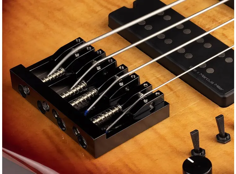 Sire Marcus Miller M7 Alder-4 Fretless Brown 