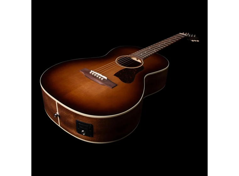 Art & Lutherie Legacy Light Burst GT EQ 
