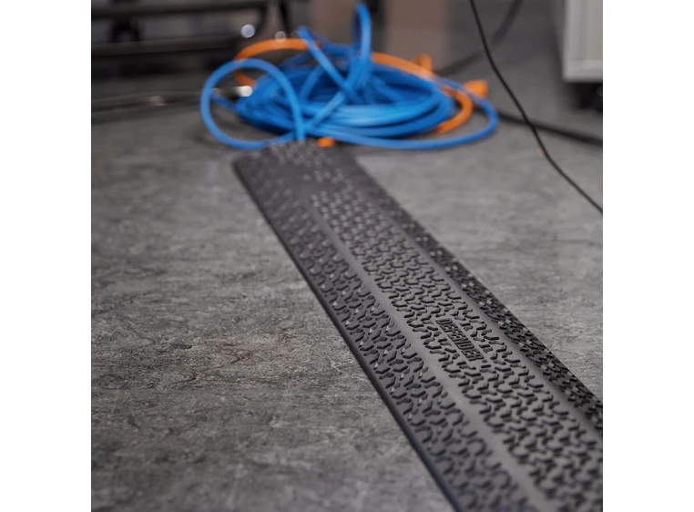 Defender XPRESS 40 BLK R Cable protector 40mm retail, black 