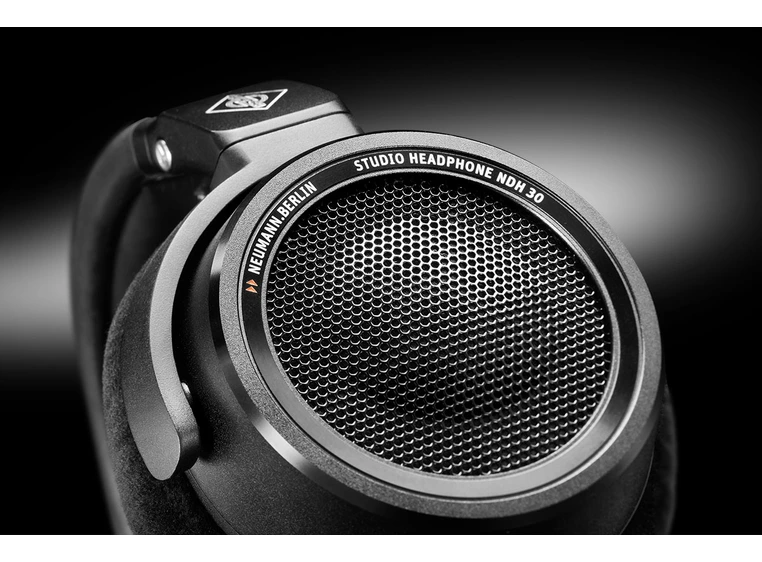 Neumann NDH 30 Black Edition 